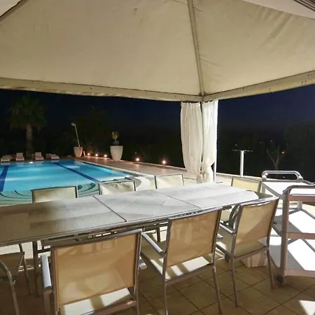 Private Luxury Villa *